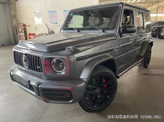 21款墨版G63天津港口 現(xiàn)車280萬提車