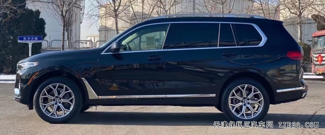 22款美版寶馬X7  港口現(xiàn)車僅售94萬提車