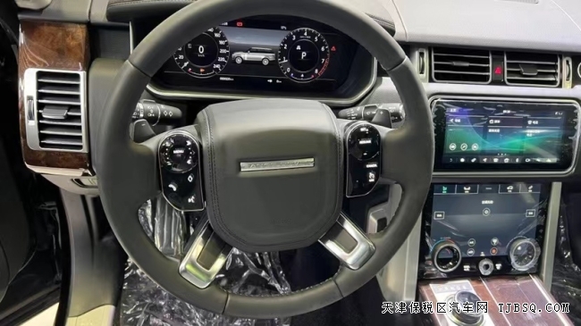攬勝行政 20款 3.0T P360 汽油 HSE 特價(jià)118萬(wàn)