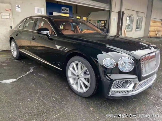 21歐規(guī)賓利飛馳 V8 港口特價(jià)價(jià) 329萬 現(xiàn)車