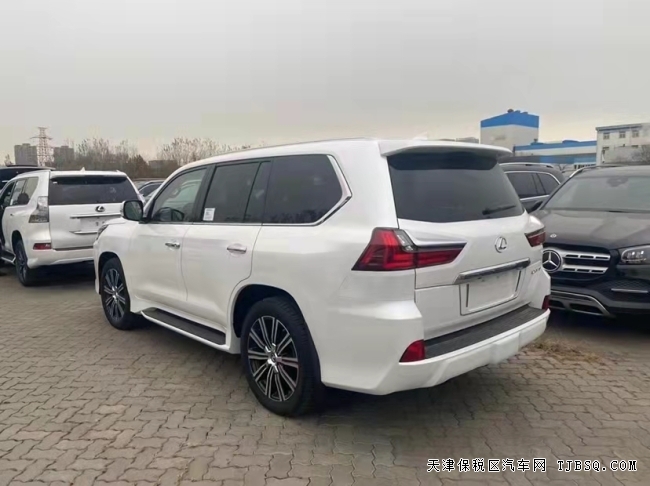 21款雷克薩斯LX570 豪華版跳樓僅售 168萬