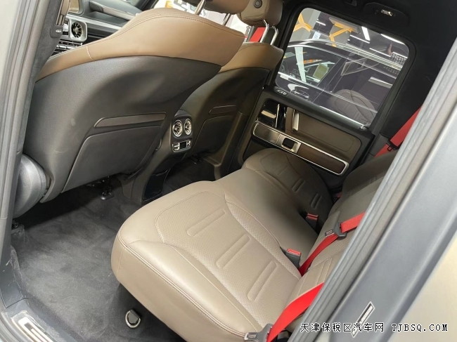 奔馳g500跳樓價僅售228萬提車