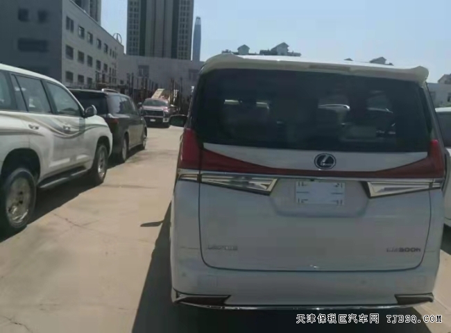 21款 臺版 雷克薩斯LM300h 7座 港口特價 150萬