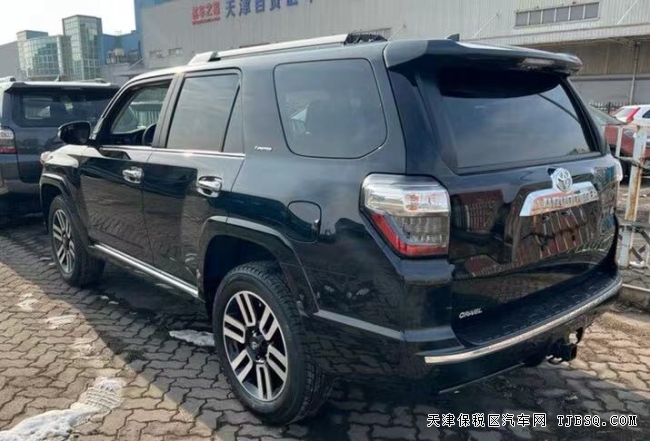 超霸?22款?4.0?LTD? 港口跳樓價 68萬
