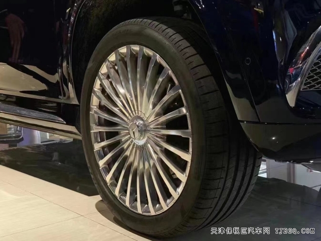 21款美規(guī)邁巴赫GLS600?豪華車型 港口心動(dòng)價(jià)格 388萬提車