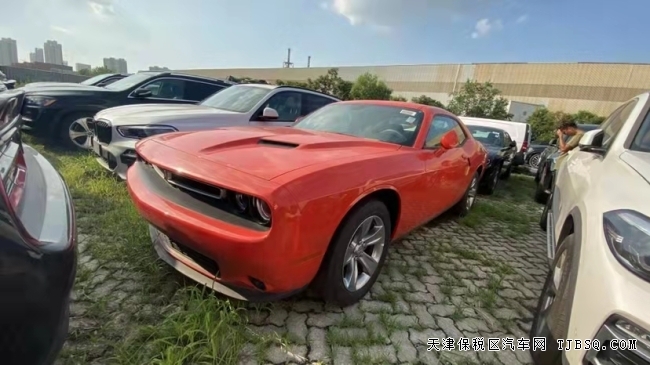 20款道奇挑戰(zhàn)者 SXT 3.6 橙色提價 53萬