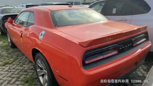 20款道奇挑戰(zhàn)者 SXT 3.6 橙色提價 53萬