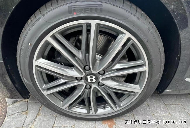 21款歐規(guī)飛馳v8??極致奢華天津港現(xiàn)車僅售345萬
