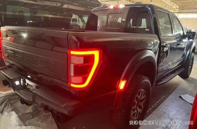福特F150?22款?3.5T?Raptor猛禽?   天津港口現(xiàn)車 僅售98萬