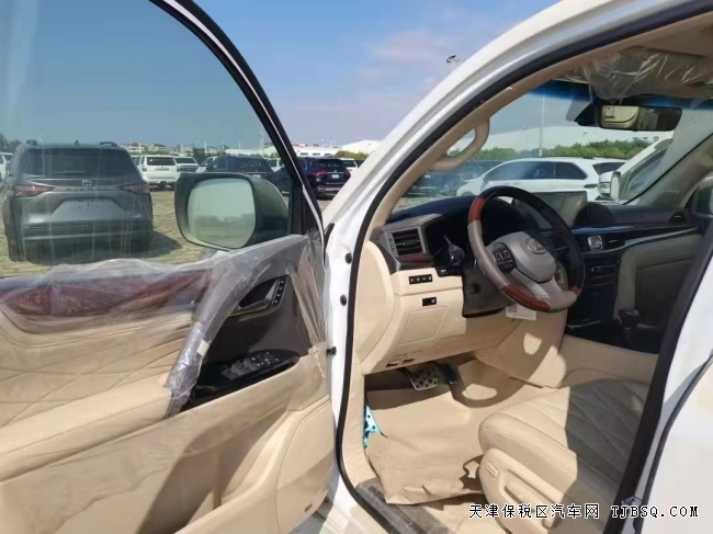 21款雷克薩斯LX570黑曜限量版 港口現(xiàn)車特價(jià)185萬(wàn)