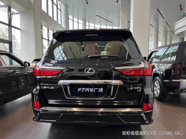 21款中東雷克薩斯LX570限量S版 天津港口現(xiàn)車僅售187萬(wàn) 
