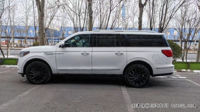 20款林肯領(lǐng)航員 現(xiàn)車 熱賣中 108,.8萬