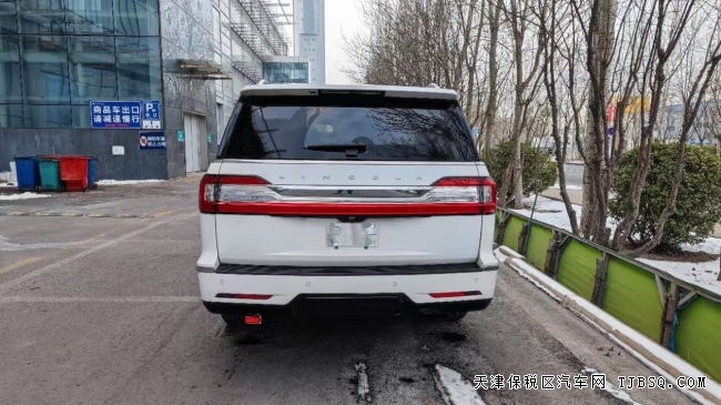 20款林肯領(lǐng)航員 現(xiàn)車 熱賣中 108,.8萬