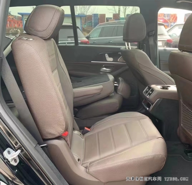 22款美規(guī)GLS450   港口現(xiàn)車(chē)僅售114萬(wàn) 