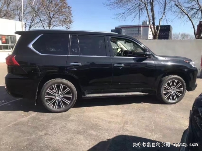 21款雷克薩斯LX570美版現(xiàn)車(chē) 港口特價(jià)僅售168萬(wàn)