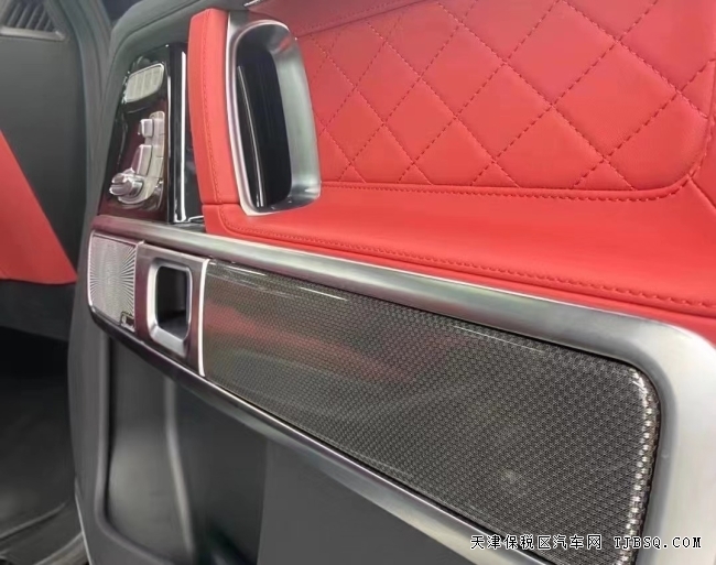 21款美規(guī)奔馳AMG G63 英俊颯爽 男人夢(mèng)想之車  特價(jià)298萬(wàn)