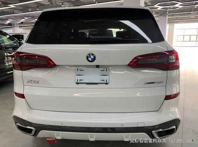 20款加版寶馬X5 動感奢華 港口現(xiàn)車 72萬提車