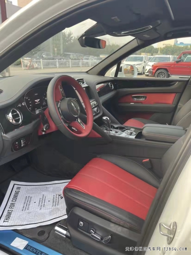 21款美版賓利添越4.0V8