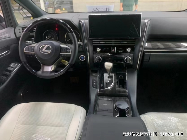 21款雷克薩斯LM300??7座?貴族商務風范 港口現(xiàn)車僅售150萬提車