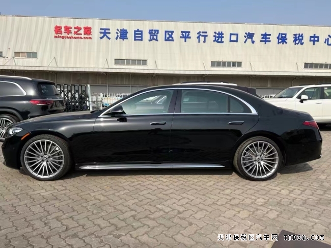 2022款奔馳S500港口狂降20萬