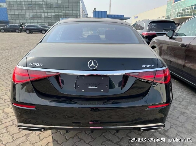 2022款奔馳S500港口狂降20萬