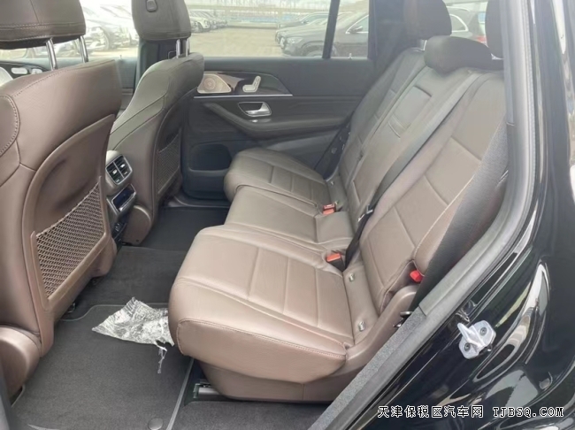 22款奔馳GLS450 天津港保稅區(qū)現(xiàn)車特價(jià)110萬