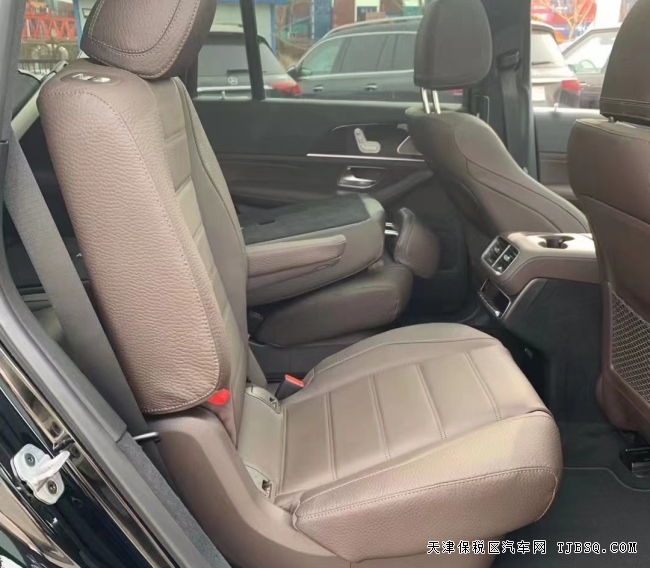 22款美規(guī)GLS450 動(dòng)感外觀設(shè)計(jì) 僅售116萬(wàn)