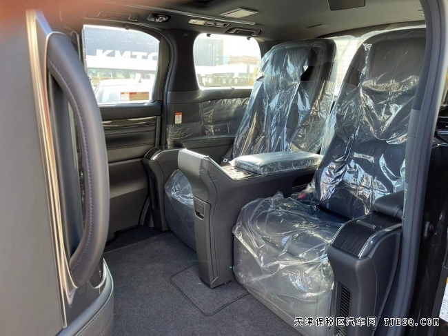 21款平行進口雷克薩斯LM300現(xiàn)車報價 