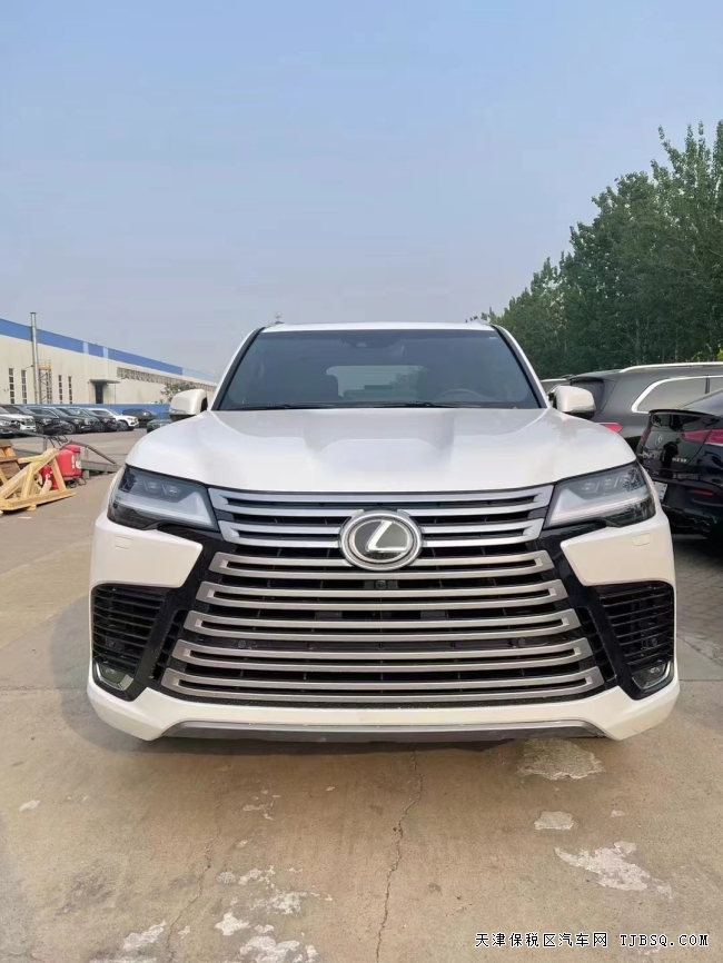 22款雷克薩斯LX600港口第一批現(xiàn)車