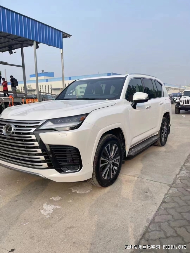 22款雷克薩斯LX600港口第一批現(xiàn)車