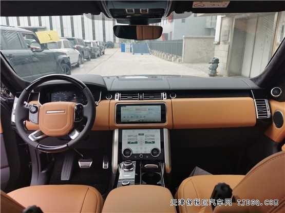 21款平行進(jìn)口路虎行政HSE 配置齊全 港口現(xiàn)車(chē)