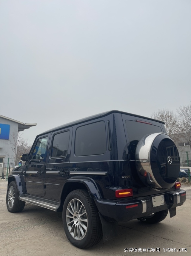 天津港平行進(jìn)口車21款奔馳G500現(xiàn)車到店港口現(xiàn)車特價(jià)210萬(wàn)