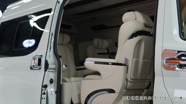 平行進(jìn)口21款豐田海獅3.5V6蒙娜麗莎版現(xiàn)車(chē)到店港口熱賣(mài)63萬(wàn)