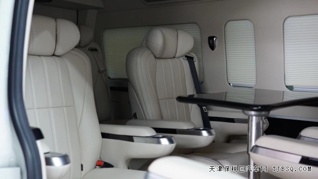 平行進(jìn)口21款豐田海獅3.5V6蒙娜麗莎版現(xiàn)車(chē)到店港口熱賣(mài)63萬(wàn)