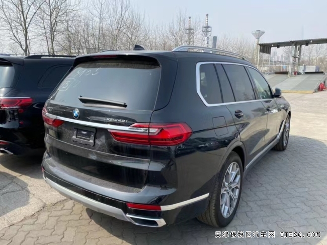 平行進(jìn)口車22款寶馬X7美版3.0T現(xiàn)車到店港口熱賣88.5萬(wàn)