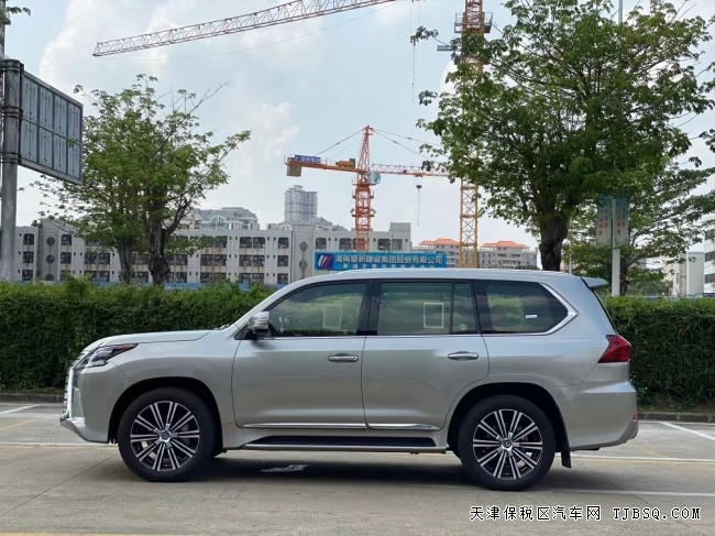 21款雷克薩斯LX570中東鉑金版 港口現(xiàn)車特價僅售183萬