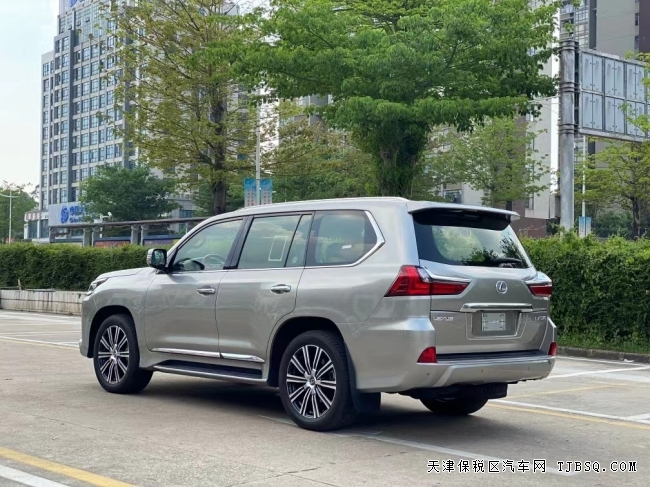 21款雷克薩斯LX570中東鉑金版 港口現(xiàn)車特價僅售183萬