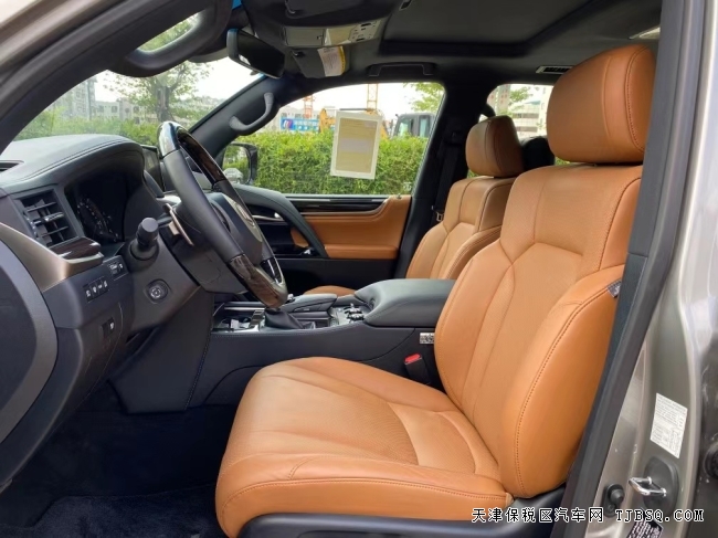 21款雷克薩斯LX570中東鉑金版 港口現(xiàn)車特價僅售183萬