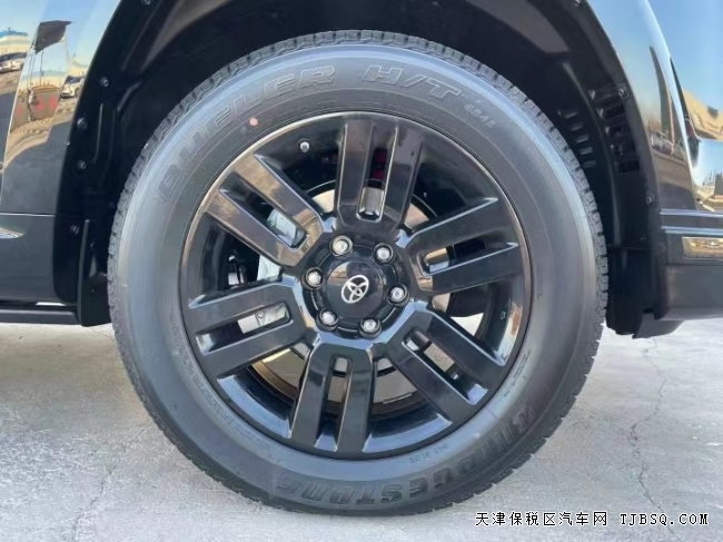 21款豐田超霸4.0夜影版現(xiàn)車到店港口特賣