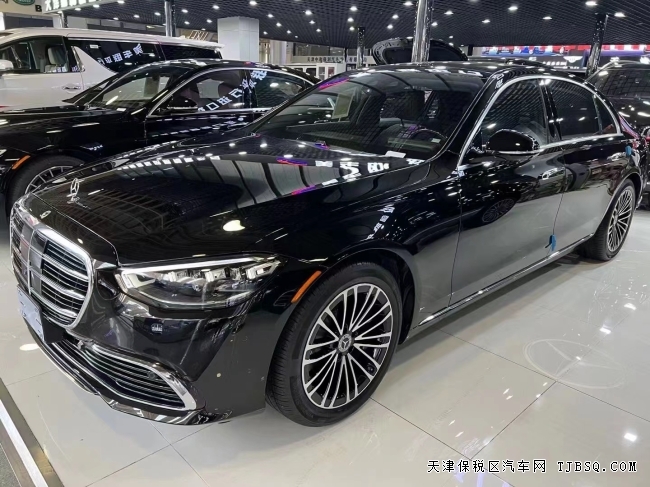 22款奔馳S500港口特價(jià)處理中 比4S點(diǎn)優(yōu)惠40萬