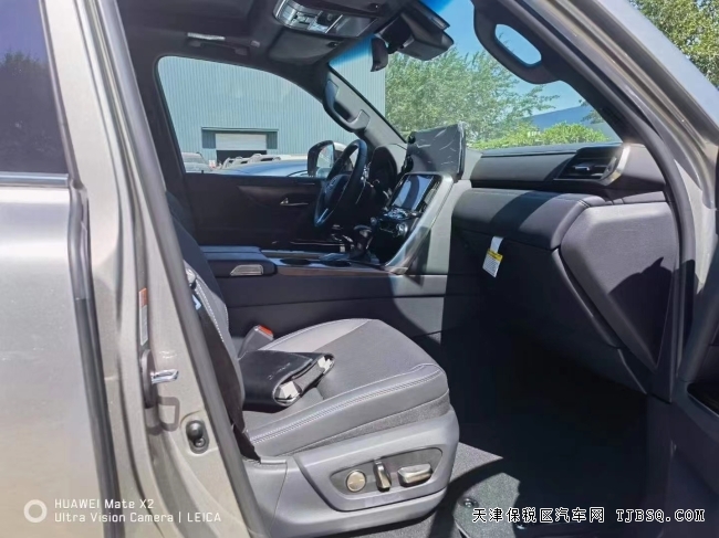 22款雷克薩斯LX600港口現(xiàn)車售賣中