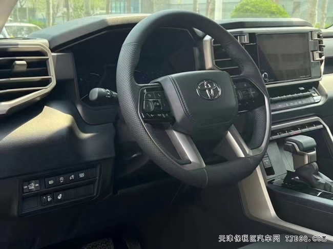 22款豐田坦途3.5TT皮卡SR5版 港口現(xiàn)車特價52萬