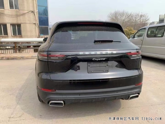 21款美版保時捷卡宴天津港口現(xiàn)車熱賣中