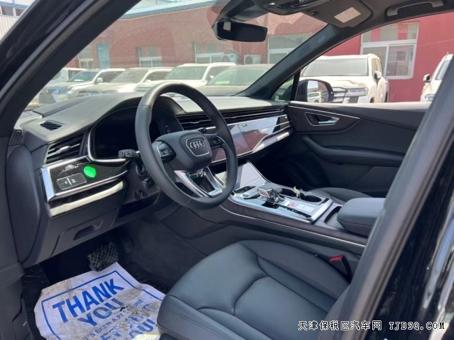 22款加拿大版奧迪Q7 頂級(jí)配置港口現(xiàn)車熱賣中 22款加拿大版奧迪Q7 頂級(jí)配置港口現(xiàn)車熱賣中