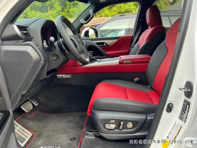 22款美版LX600sport運(yùn)動(dòng)天津港口現(xiàn)車熱賣中