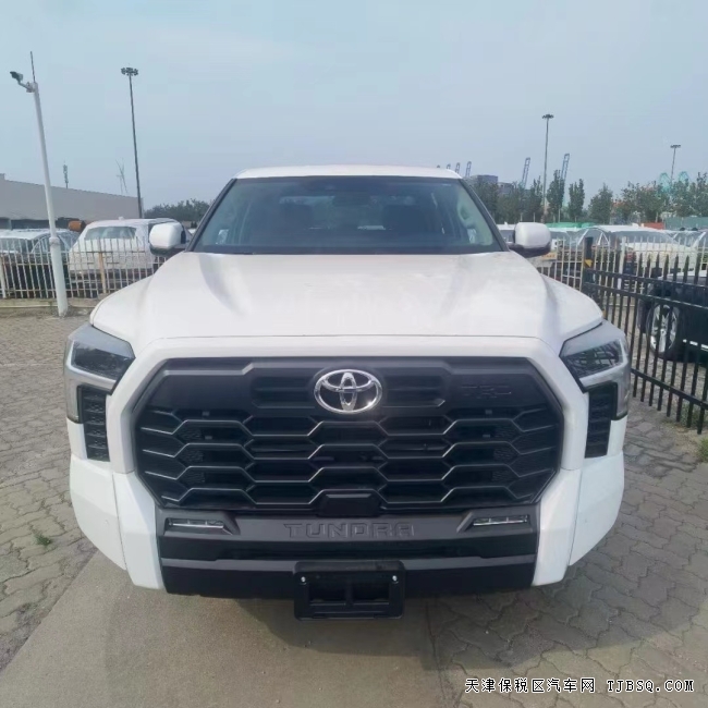 22款加版坦途 3.5tt SR5 TRD Off Road港口現(xiàn)車熱賣中