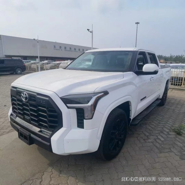 22款加版坦途 3.5tt SR5 TRD Off Road港口現(xiàn)車熱賣中