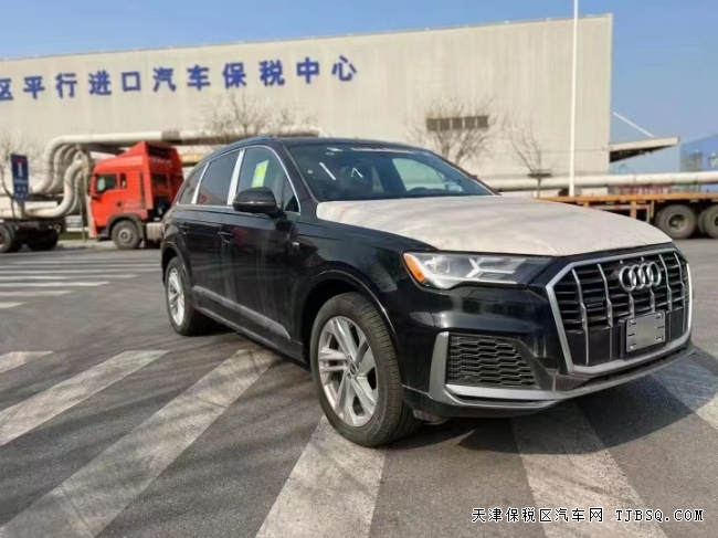 21款奧迪Q7  3.0T港口促銷中