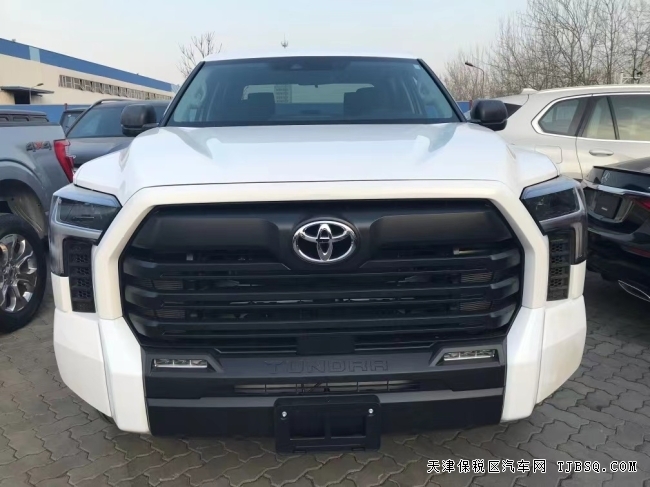 2022款豐田坦途SR5港口特價(jià)處理中