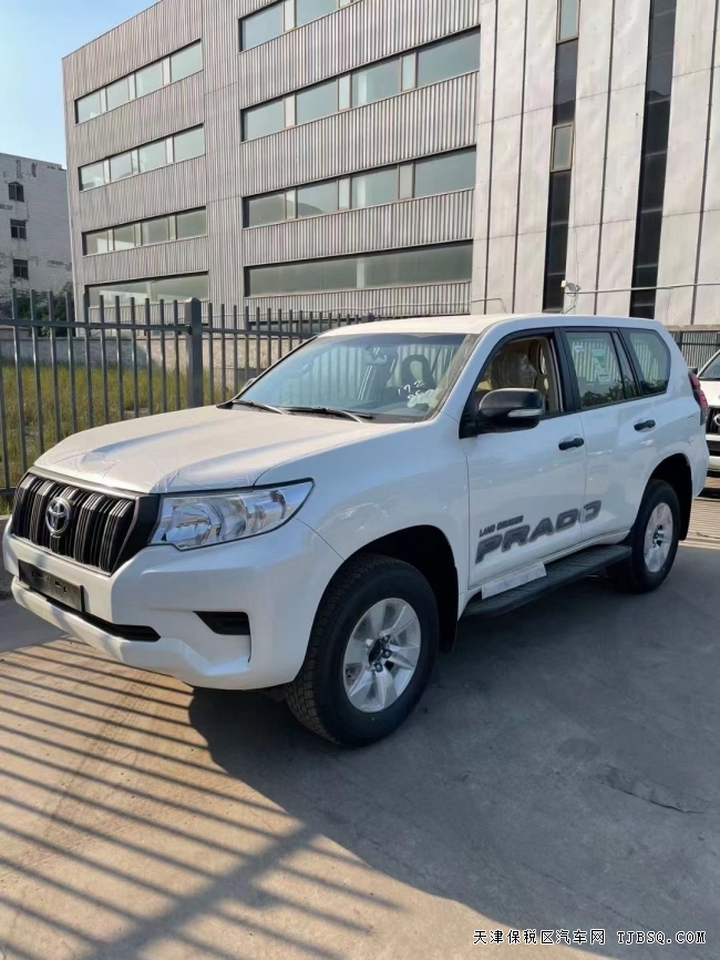 22款豐田霸道2700TX港口現(xiàn)車售賣中